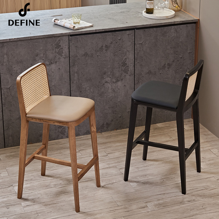 كرسي بار فاخر من الروطان الأمر - مراجعة Home Bar Stools وسعره