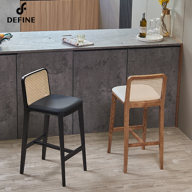كرسي بار فاخر من الروطان الأمر - مراجعة Home Bar Stools وسعره