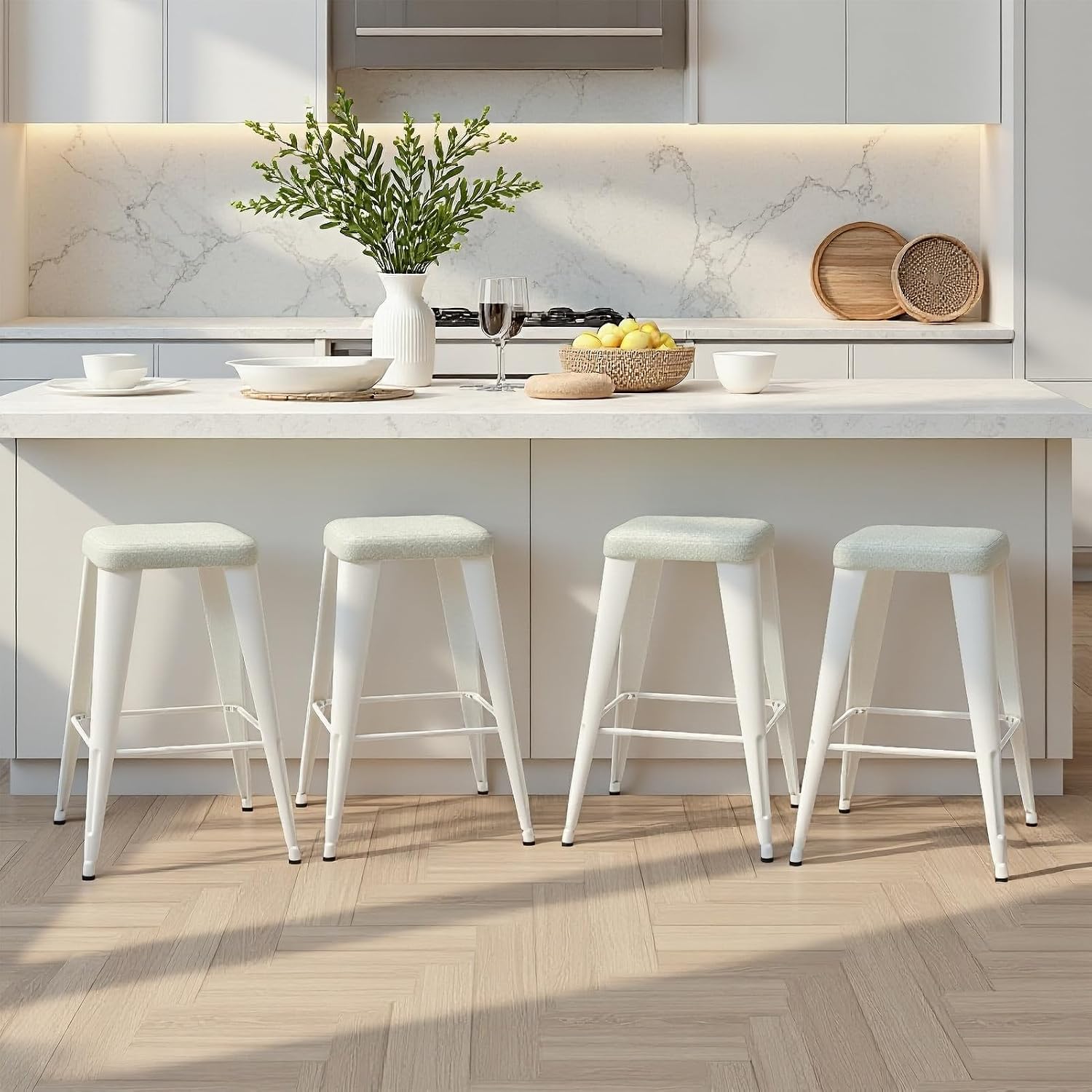مجموعة من 4 كراسي بار، ارتفاعه - مراجعة Home Bar And Counter وسعره